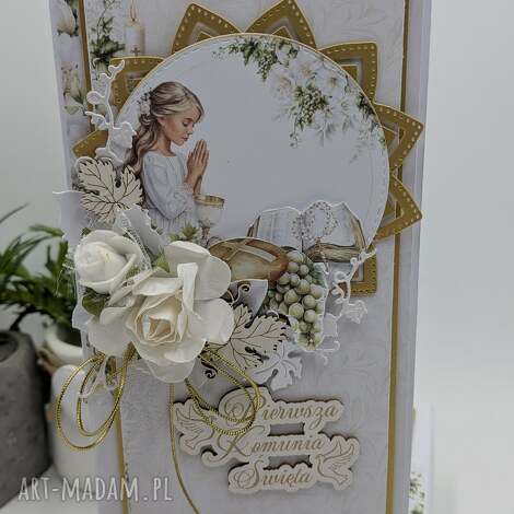 Kartka na Pierwszą Komunię Świętą z pudełkiem - scrapbooking biel i złoto 3D