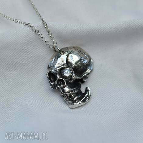 naszyjnik czaszka z cyrkonią, czacha srebro oksydowane