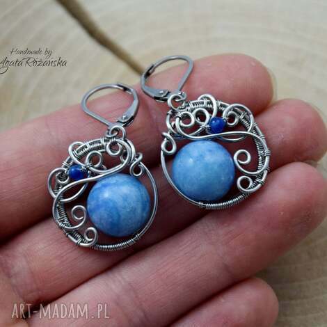 Kolczyki z chalcedonu - wire wrapping ze stali chirurgicznej (ok. 3,9 cm)