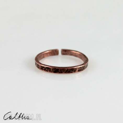 Caltha: nieregularna - miedziana obrączka - różne rozmiary (2000 - 01) iii, miedziany