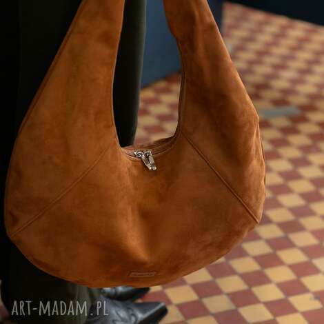 torba hobo oval w kolorze rudego brązu z nubuku tapicerskiego, torebka worek
