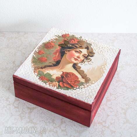 pudełko drewniane - dama wśród róż dzień kobiet babci, koziołkowe love