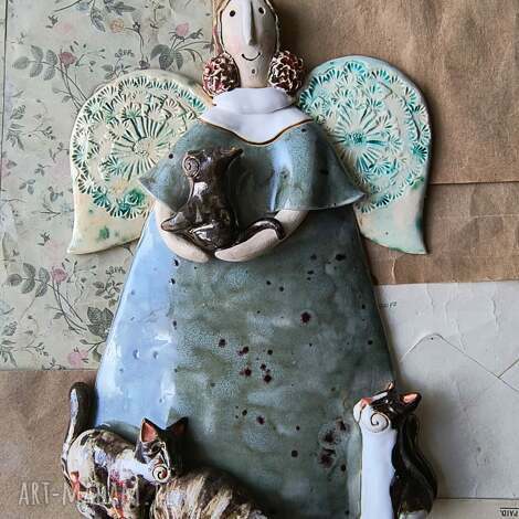 Aniołek z 4 kotami - ceramiczna dekoracja do powieszenia (handmade)