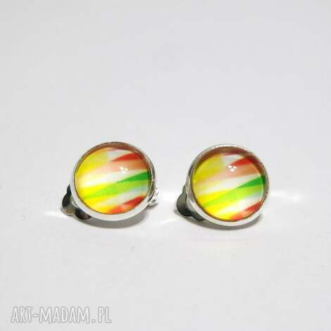 klipsy - trójkąty kolorowe, tęczowe szkło niej mamy