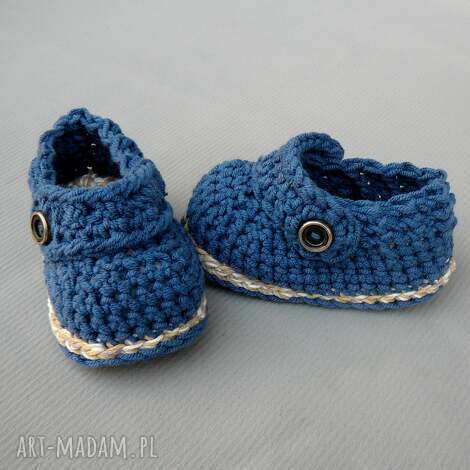 Handmade buciki na szydełku dla chłopca - prezent na baby shower lub do chrztu