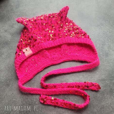 Unga: czapka bonetka fuksjowa, cekiny, wykonana na drutach fuksja
