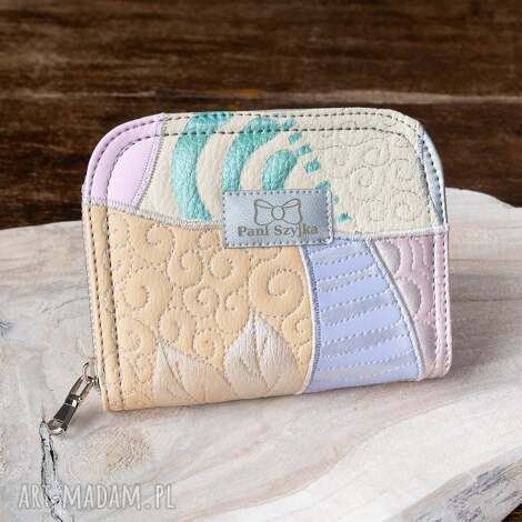 Ręcznie malowany pastelowy portfel damski patchwork na zamek - Moqhe art-Madam.pl
