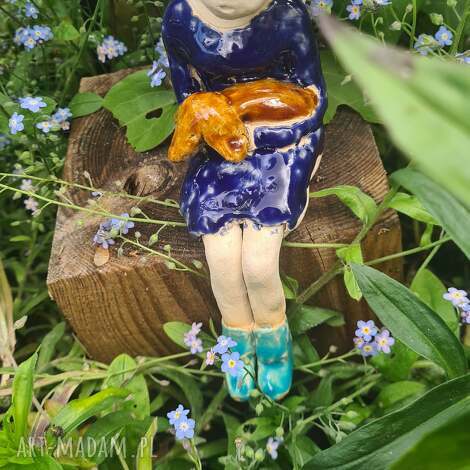 Anioł ceramiczny z pieskiem - ręcznie robiona figurka 20 cm