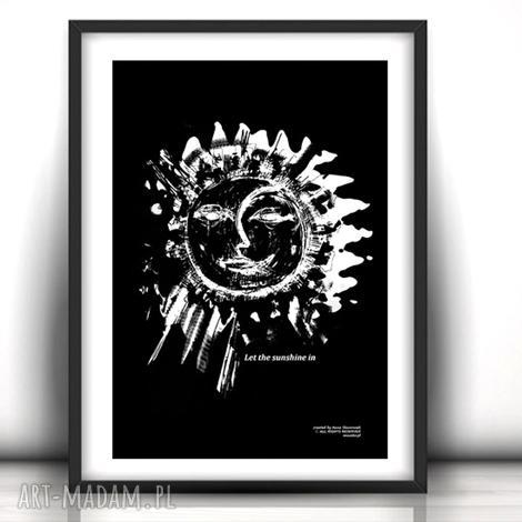 Czarno-biały plakat Księżyc i Słońce 21x30 „Let the sunshine in” - do sypialni i salonu art-Madam.pl