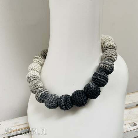 krótkie korale ręcznie robione naszyjnik bawełna