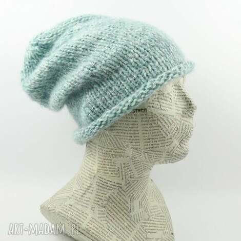 Luźna czapka na drutach Boho Beanie melanż miętowy z angorą