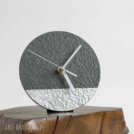 ekologiczny zegar z papieru recyklingu industrialnym stylu, ekologiczne