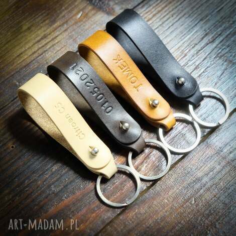 skórzany brelok na klucze personalizowany prezent ręcznie robiony