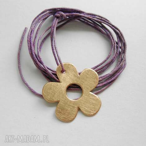 Brązowy kwiatowy wisiorek handmade na sznurku - art-Madam.pl