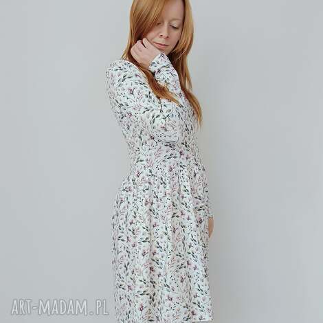 zielona nitka sukienka damska biała gałązki na jesień