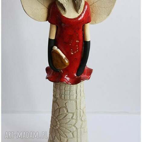 Anioł z torebeczką - ręcznie robiona ceramika handmade (33 cm) - art-Madam.pl