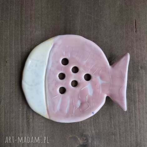Ceramiczna mydelniczka rybka - rękodzieło do łazienki
