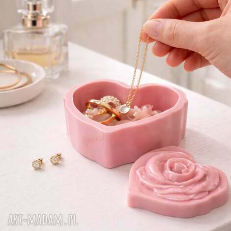 kosze dekoracyjna szkatułka w kształcie serca z żywicy epoksydowej