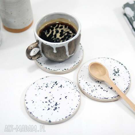 podkładki pod filiżanki terrazzo, podstawki kubek, biała ceramika, ceramika