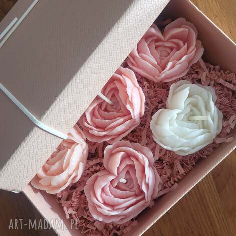 uroczy zestaw świec sojowych w pudelku, upominek walentynki, prezent, dekoracje