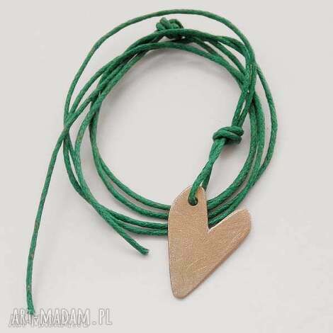 Serduszko wisiorek serce z brązu na sznurku - handmade Katarzyna Kaminska