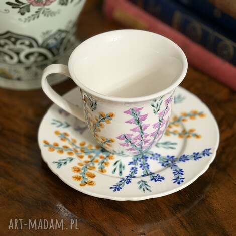 Filiżanka porcelanowa ręcznie malowana "Bukiet" 200 ml - unikatowy prezent dla kobiet