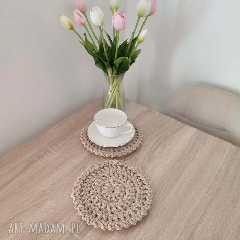 Ręcznie szydełkowana podkładka pod kubki ze sznurka 20 cm - okrągła boho