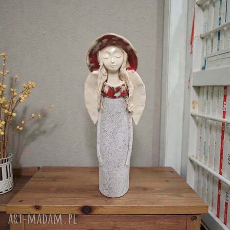 Anioł ceramiczny - delikatny dziewczęcy dekoracja wnętrza