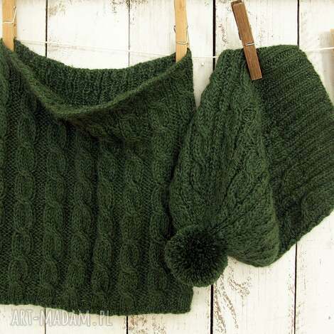 czapka i komin z miękkiej alpaki, butelkowa ciemna zieleń, wzór w warkocze