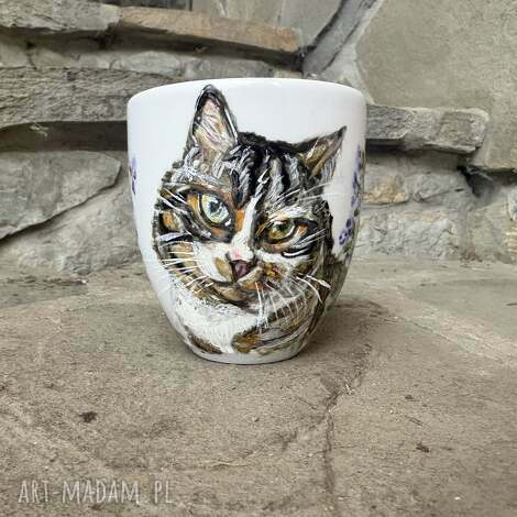 porcelanowy kubek ręcznie malowany kot w kocimiętce, kubek porcelana, ręcznie