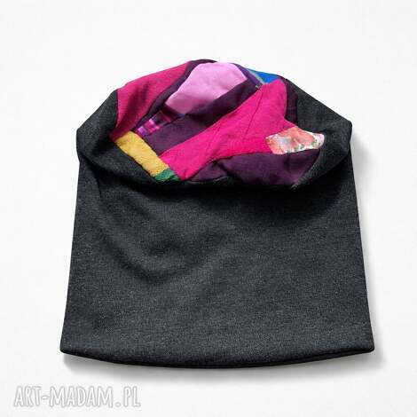 czapka damska smerfetka kolorowa, dobra na codzienne noszenie podszewce