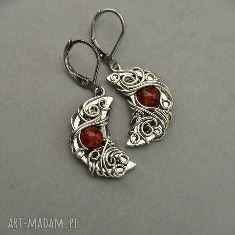 Kolczyki księżyce z czerwonym karneolem - wire wrapping