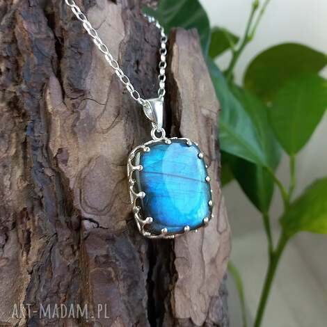 błękit labradorytu, labradoryt, srebrny naszyjnik, srebrny wisior, prostokąt