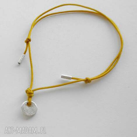 Okrągła bransoletka ze srebra zmatowionego na sznurku - handmade prezent