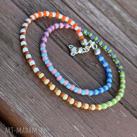 Naszyjnik boho etno z misiem - kolorowe koraliki 4 mm