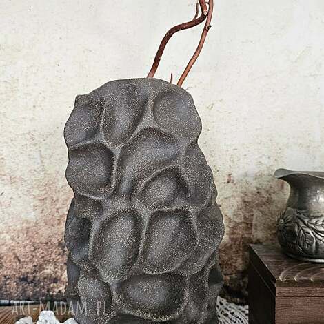 Azon ceramiczny - brązowy wazonik handmade z surowej gliny i transparentnym szkliwem