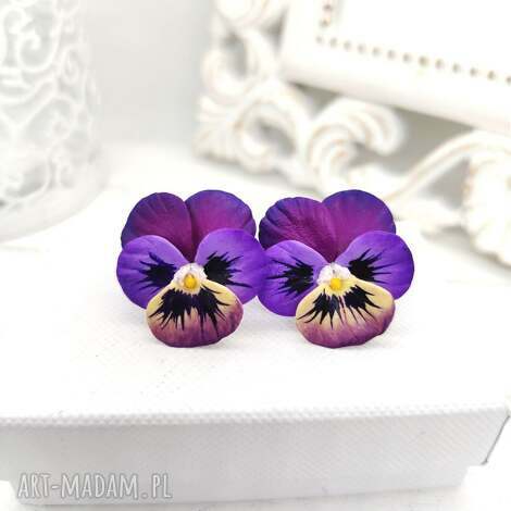 kolczyki sztyfty bratki fioletowo - żółte, ręcznie robione, stal chirurgiczna