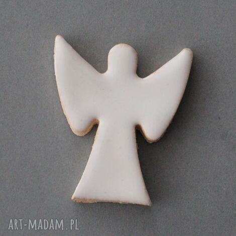 anioł - broszka ceramiczna, minimalizm czapka, święta, przypinka, dodatek
