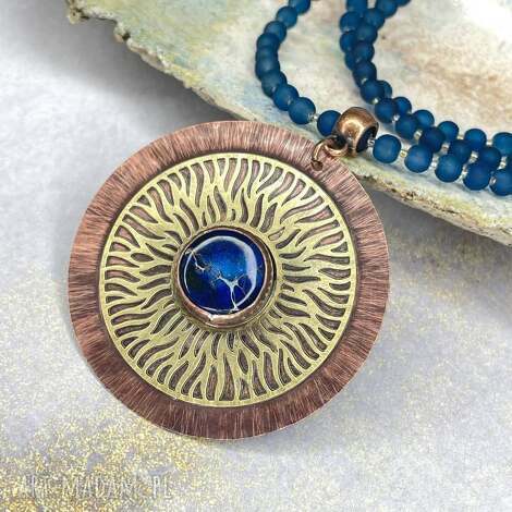 wisior z jaspisem cesarskim na ażurowym słońcu c1366 miedziany wisior