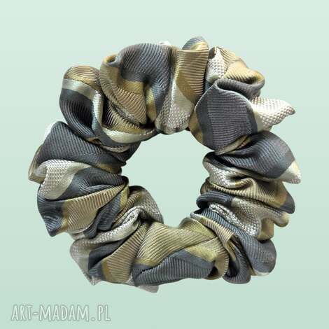 Jedwabna scrunchie MIDI zielona w paski - ręcznie szyta gumka