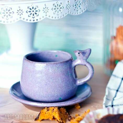 Lawendowy kubek z ptaszkiem - filiżanka fioletowa ze spodkiem handmade 270 ml