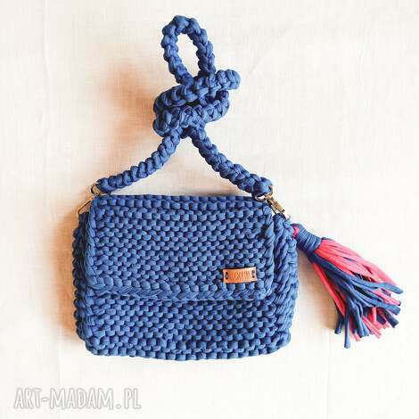 torebka kopertowa ręcznie robiona z przędzy t-shirt yarn spaghetti totebka
