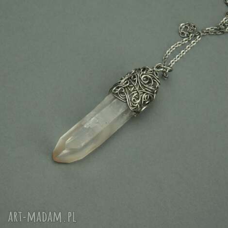 Wisiorek Talizman z Kryształem Górskim (surowy) - Wire Wrapping, stal chirurgiczna, ręcznie robiony