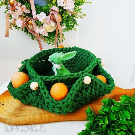 zielony koszyk wielkanocny z przegródkami na 6 jajek, dekoracje wielkanocne