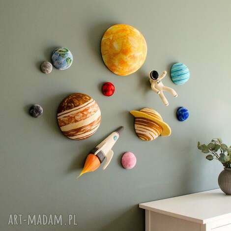 duży zestaw planet 3d z rakietą i astronautą - kosmiczna dekoracja na sufit