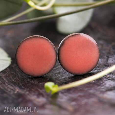 Ceramiczne kolczyki - wkrętki ze stali chirurgicznej, ok. 10 mm