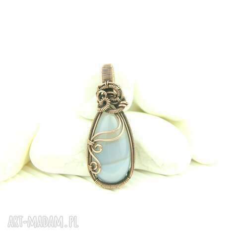 Wisiorek z szarym agatem wire wrapping - miedziany, oksydowany na prezent