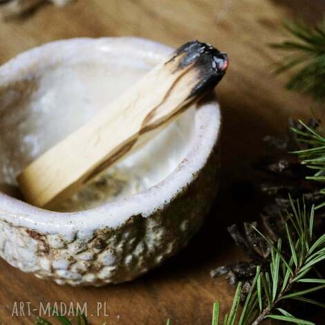 Miseczka do Palo Santo i kadzidła - ręcznie robiona beżowa ceramika