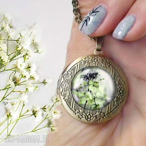 śliczny stylowy otwierany medalion plant zdjęcia sekretnik