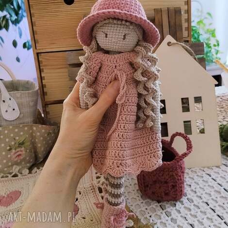 Szydełkowa lalka pastelowa 30 cm - ręcznie robiona na prezent dla dziewczynki